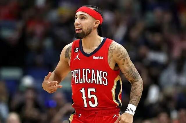 致命伤！25+5超巨报销，雄鹿队或无缘总冠军争夺