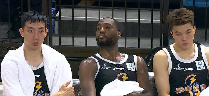 亚特兰大勇士队由于连年伤病，2024 年季后赛首轮出局