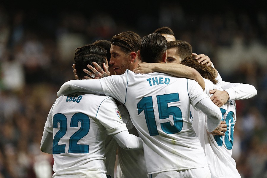 米兰欧冠遭淘汰后，俱乐部顾问伊布被颁发金貘奖